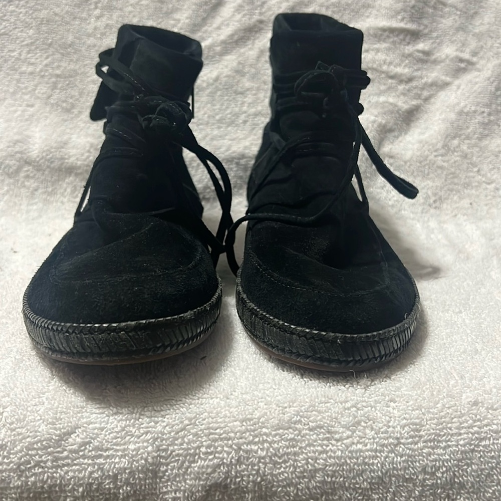 UGG. Black Moccasin . Size 8.